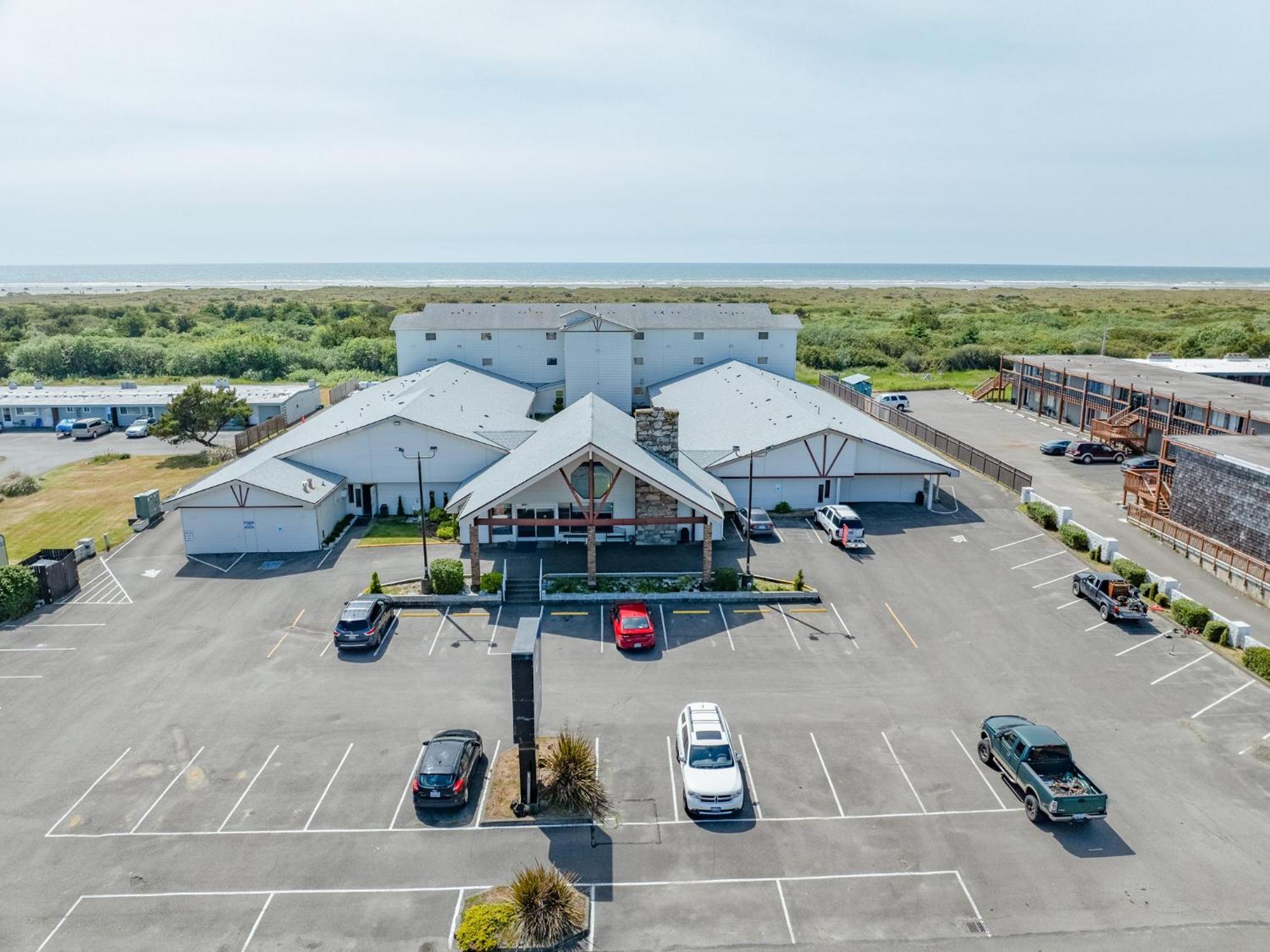 Coratel Inn And Suites By Jasper Ocean Shores Buitenkant foto